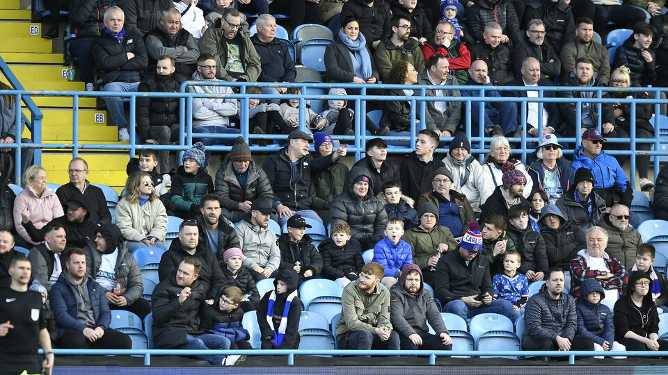 GILLINGHAM 22 FEB 25
