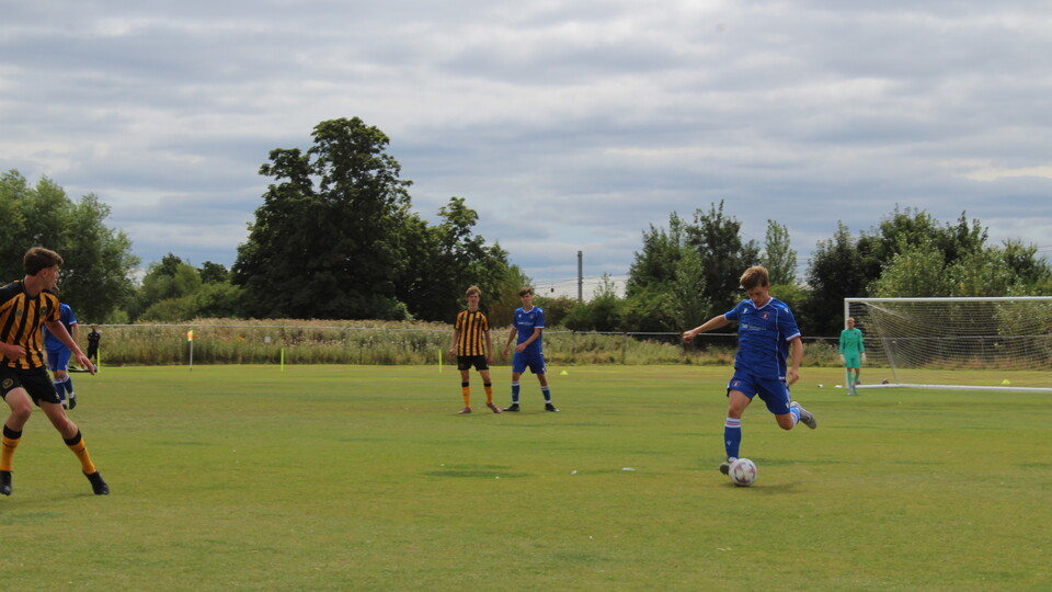 BURTON YOUTH